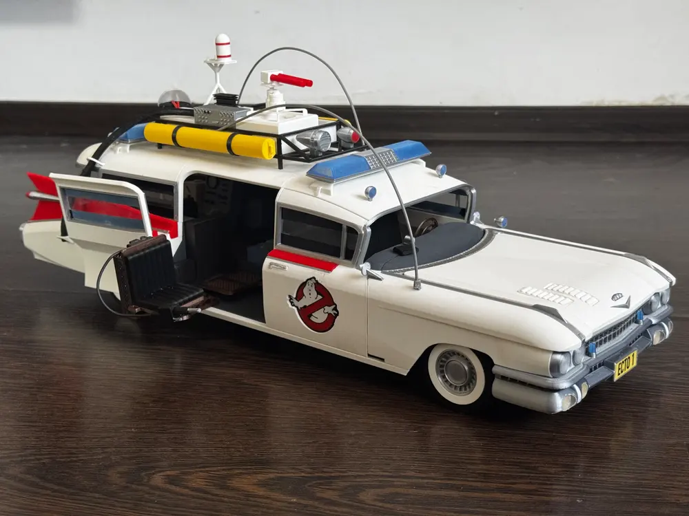 ماکت اکتو-۱ (Ecto-1) از فیلم شکارچیان ارواح